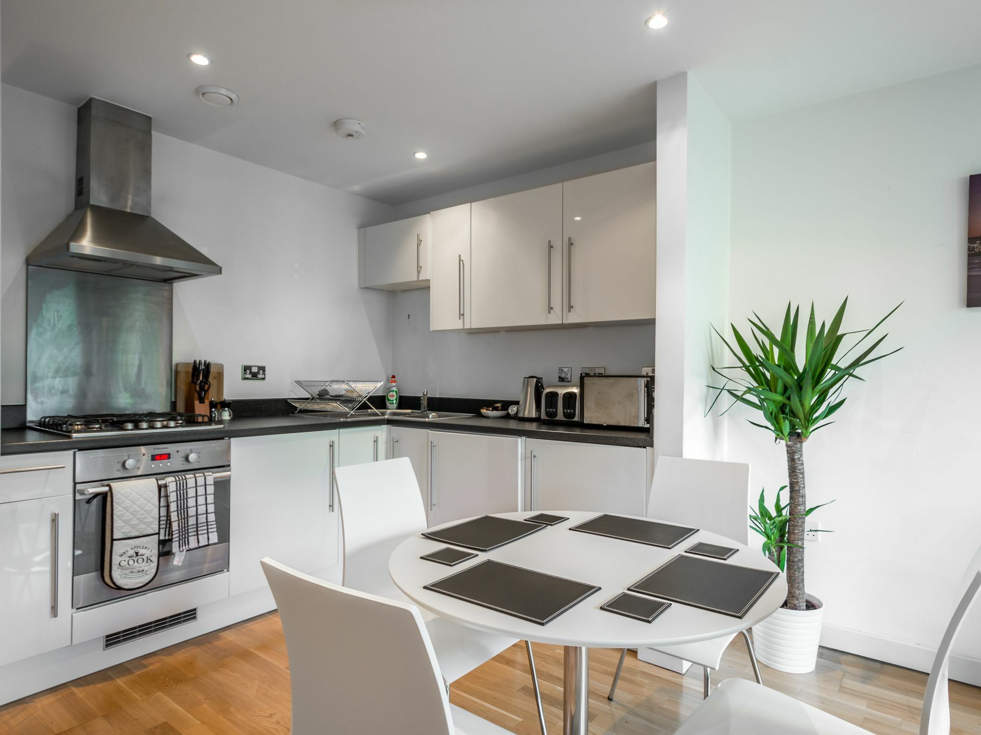 City Center Apartment Bedford Exterior foto